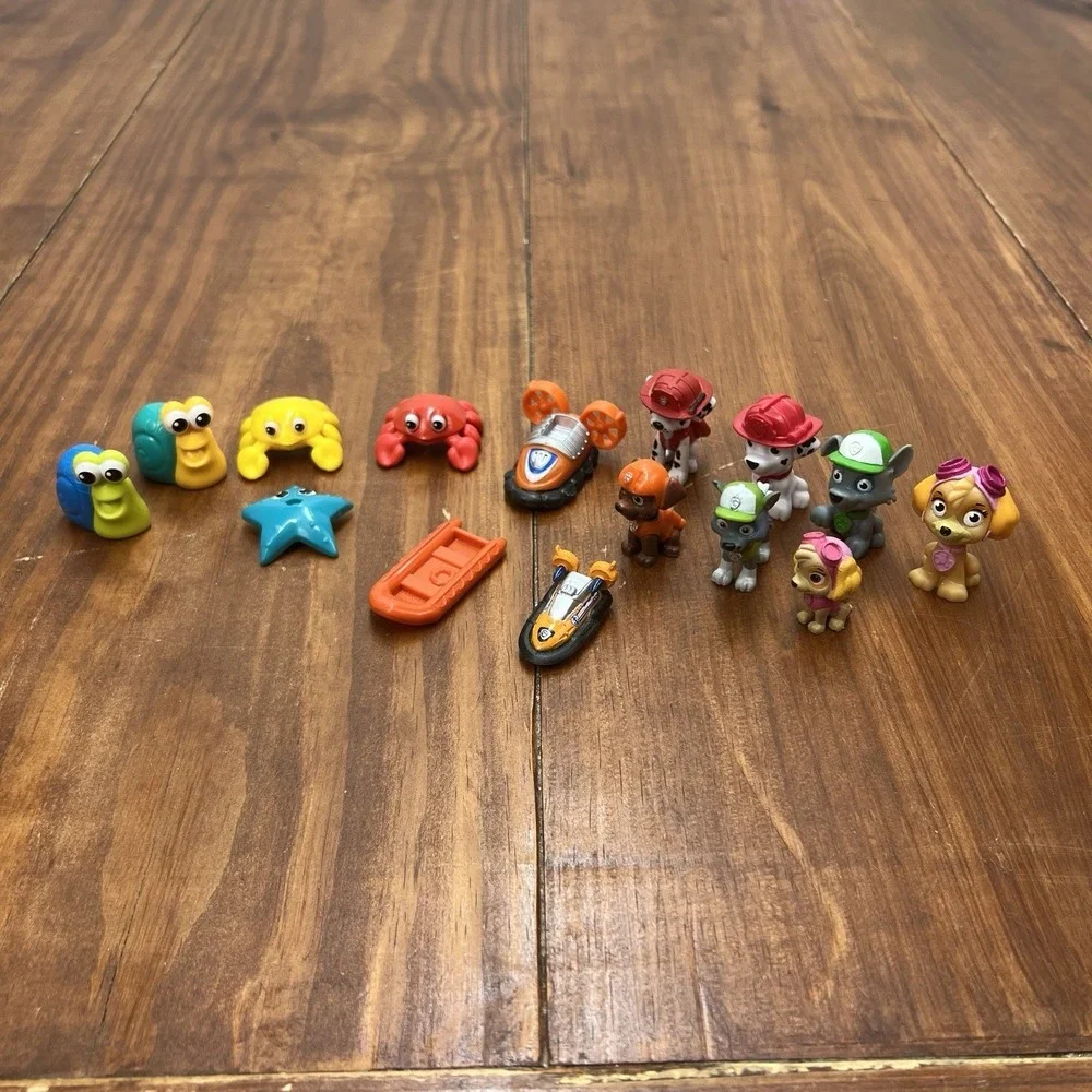 PAW Patrol Mini Figure Accessory Lot Zuma Rocky Marshall Skye Sea Patrol